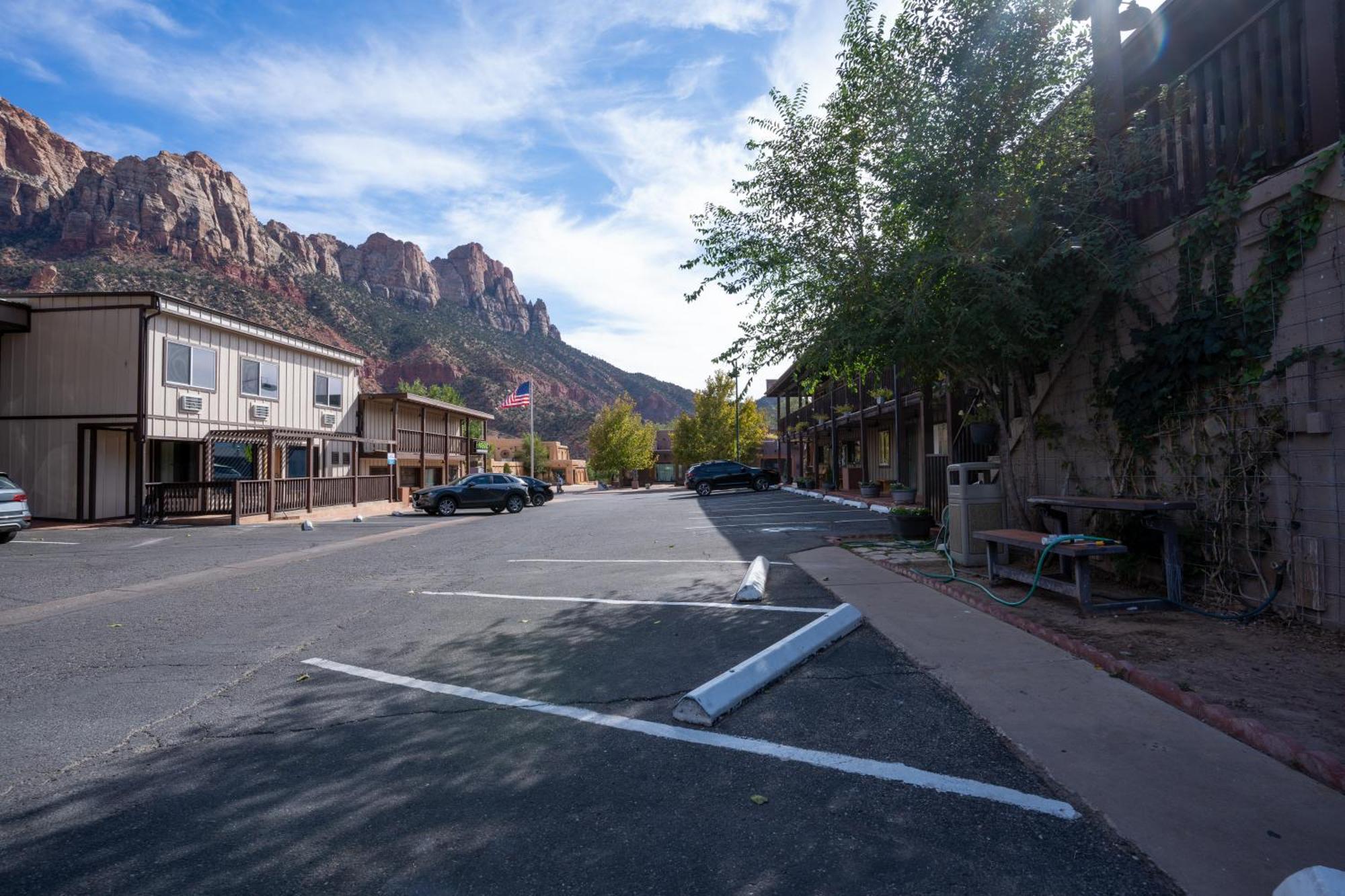 Pioneer Lodge Zion National Park-Springdale Exterior foto