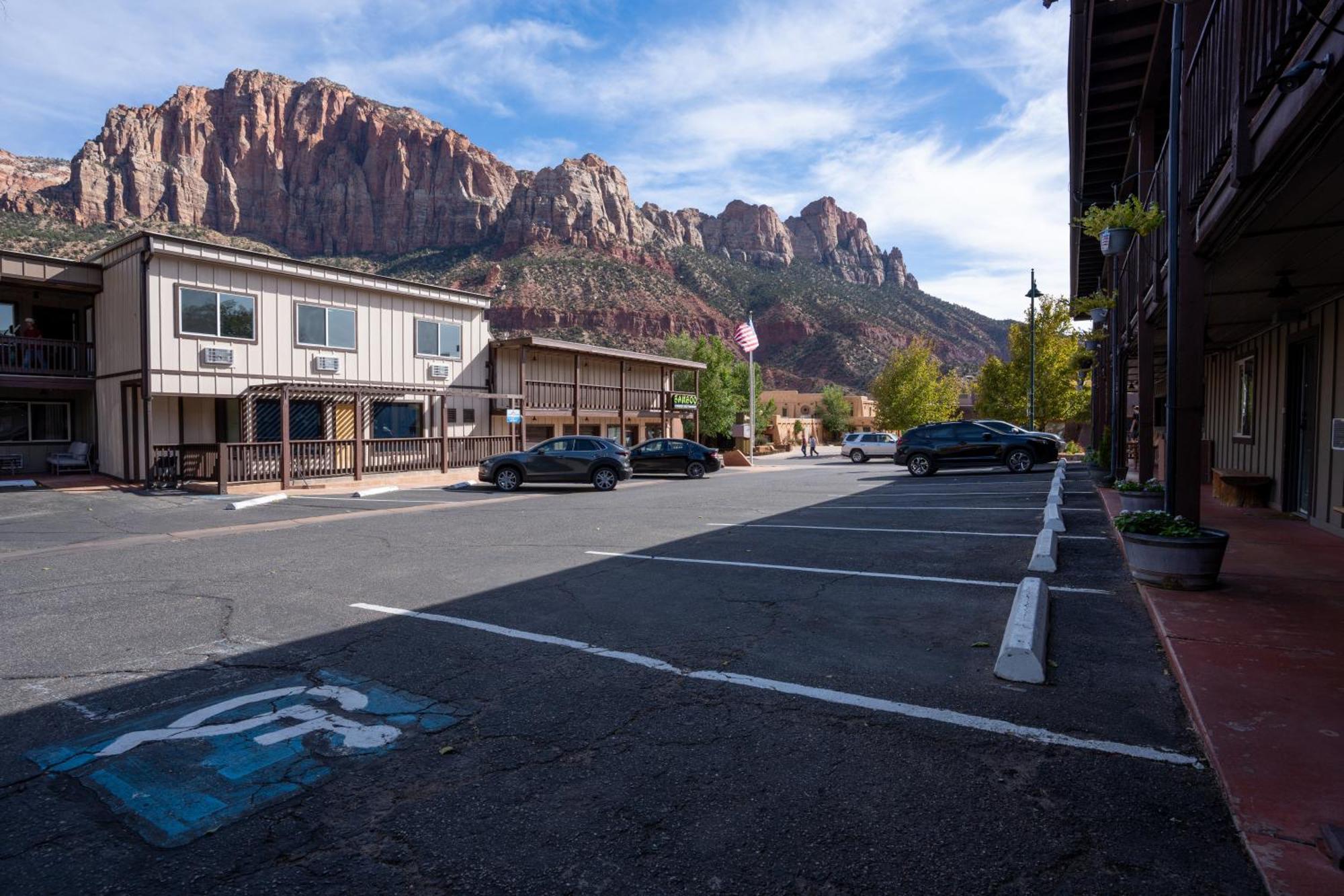 Pioneer Lodge Zion National Park-Springdale Exterior foto